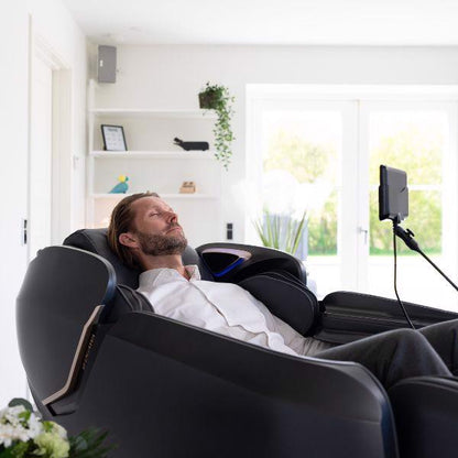 OGAWA Maestro Ai - Iridium Grey - Model closeup