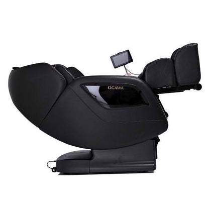 OGAWA Sonic-X - Sort - 2D Massagestol set fra siden i zero gravity mode